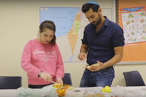 Culture and cooking with Israeli shaliach Itsik Sayag