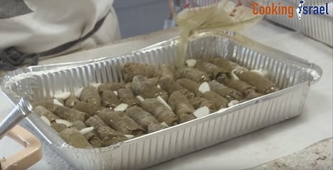 Yebreh, stuffed grape leaves